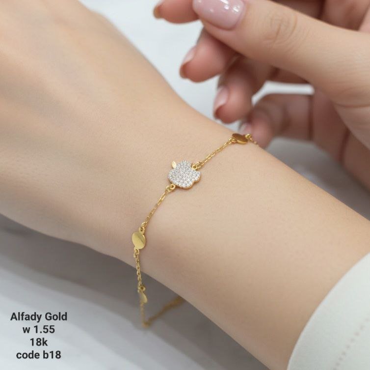 انسيال انسيال ذهب عيار 18 بتصميم تفاحة مرصعة بالزركون