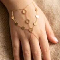 انسيال ذهب عيار 18 بتصميم أنيق ومميز