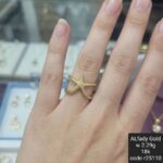 خاتم بناتي ذهب عيار 18 1 خاتم بناتي ذهب عيار 18 أنيق – الفادي للمجوهرات