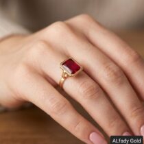 خاتم ذهب بناتي عيار 18 بتصميم أنيق ومميز